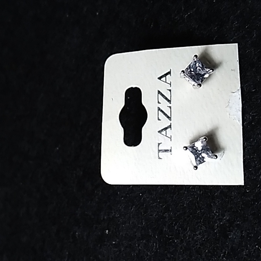 TAZZA CZ COSTUME STUDS